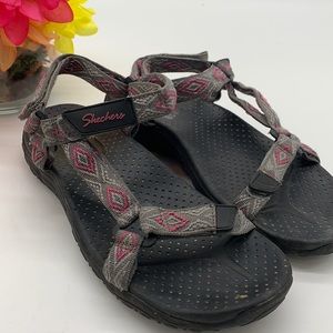 Sketchers Gray Pink Sandals Sz 8